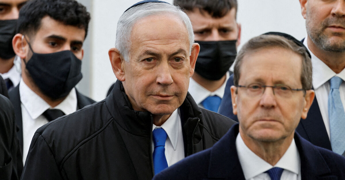 Israel's president says he wants a deal reached in Netanyahu case before pardon decision