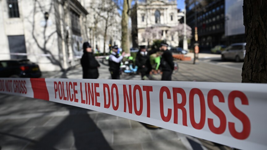 4 injured in London drive-by shooting
