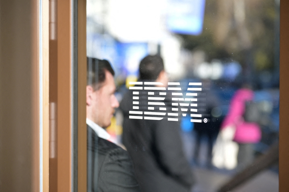 IBM shares hit 25-year low as AI promises to update ageing mainframe code