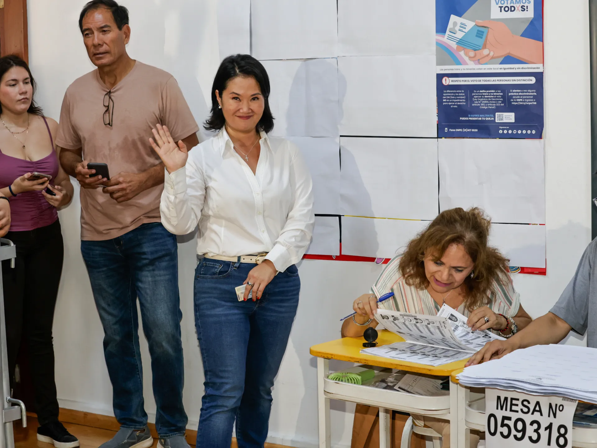 Peru’s presidential election headed to run off amid logistical chaos