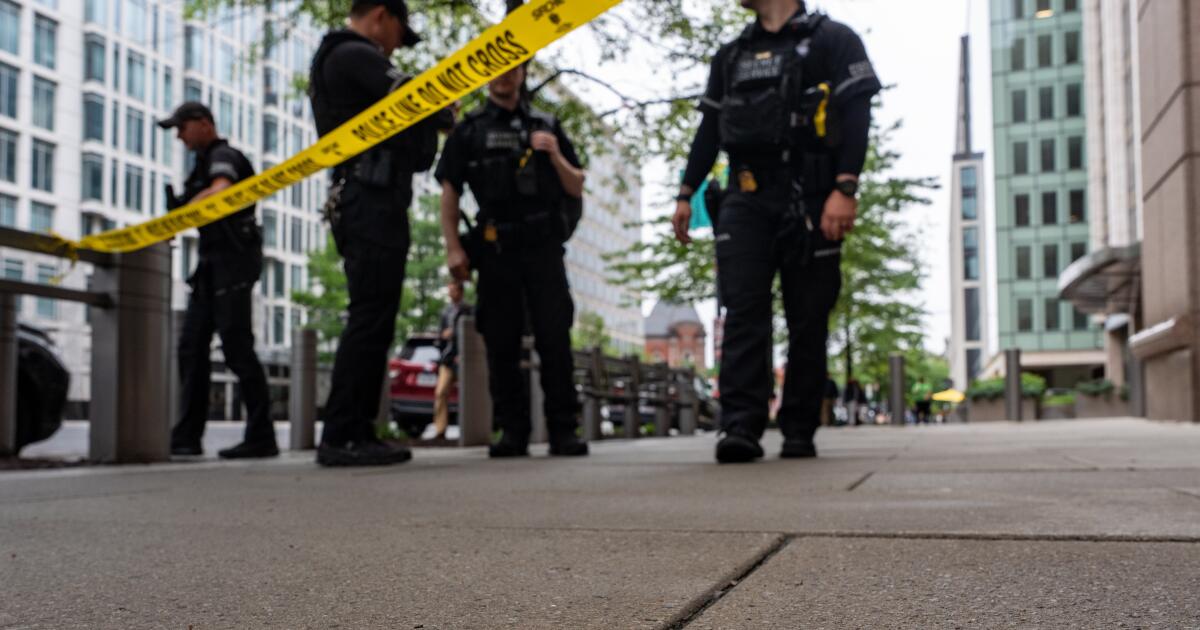 What we know about the slain White House gunman
