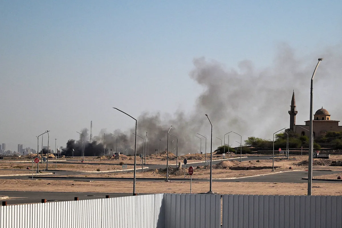 State Department urges Americans across Mideast to depart as strikes continue