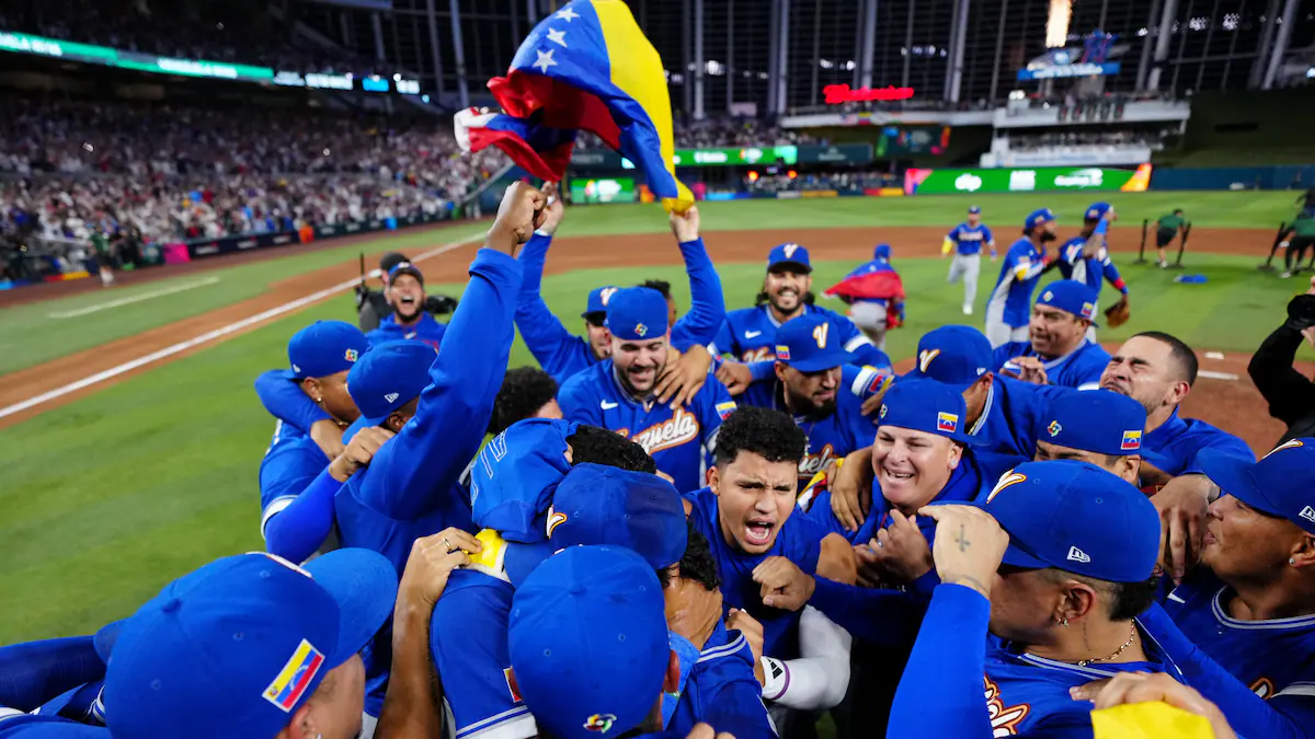 Histórica derrota de Venezuela a Estados Unidos en el 'Clásico' de béisbol: Delcy Rodríguez decreta este miércoles como día festivo
