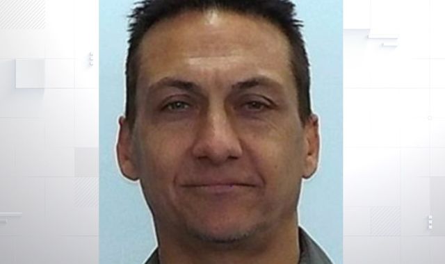 Australian fugitive Dezi Freeman accused of killing two police officers believed to have been shot dead