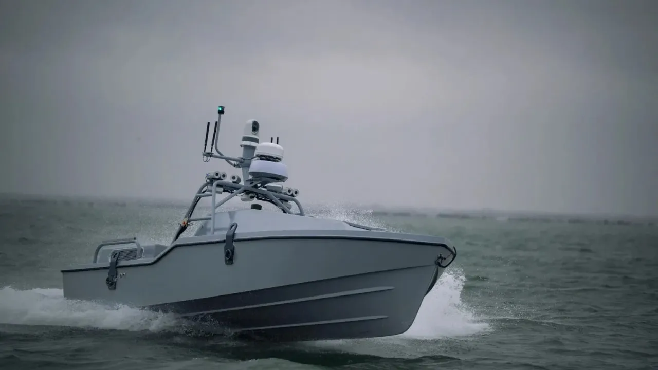 For the first time ever: An autonomous drone boat rescues US pilots in Strait of Hormuz