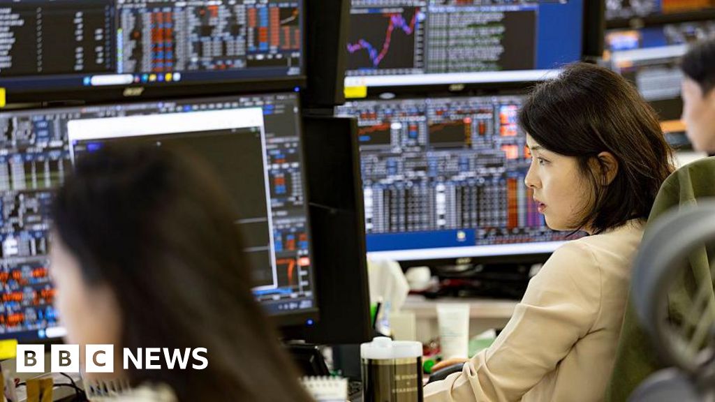 Oil prices edge higher after strikes on Israel test ceasefire