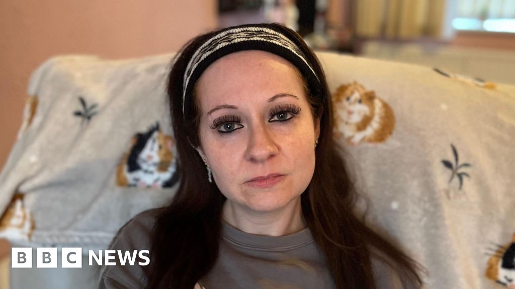 'It was like buying groceries' - Woman calls for tighter weight-loss jabs checks