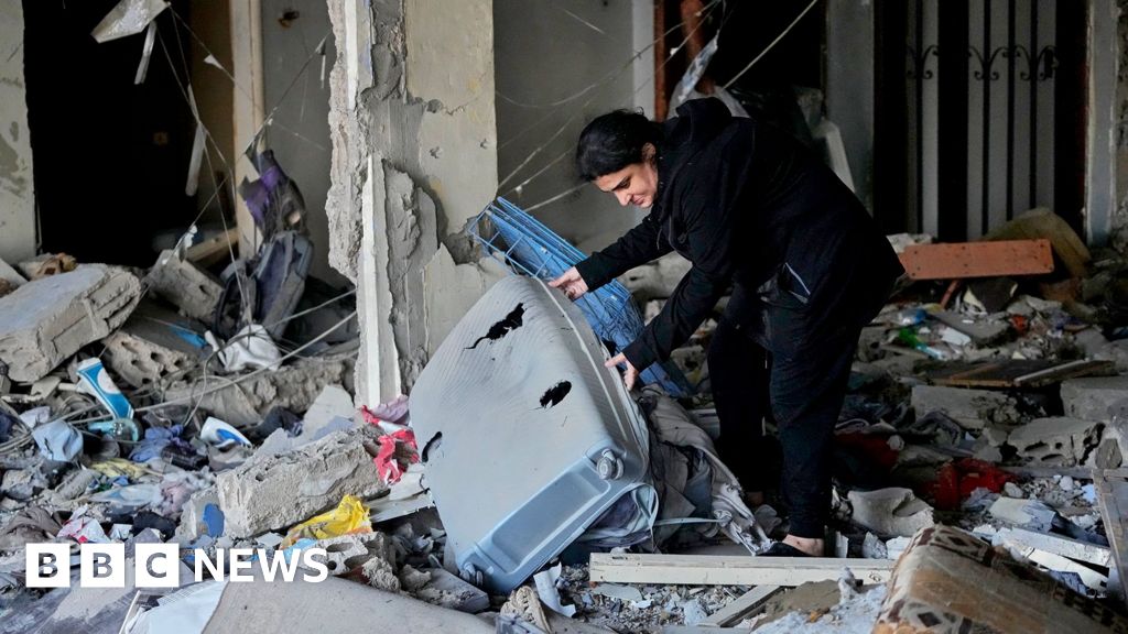 Israel strikes Tyre after ordering evacuation of south Lebanon city