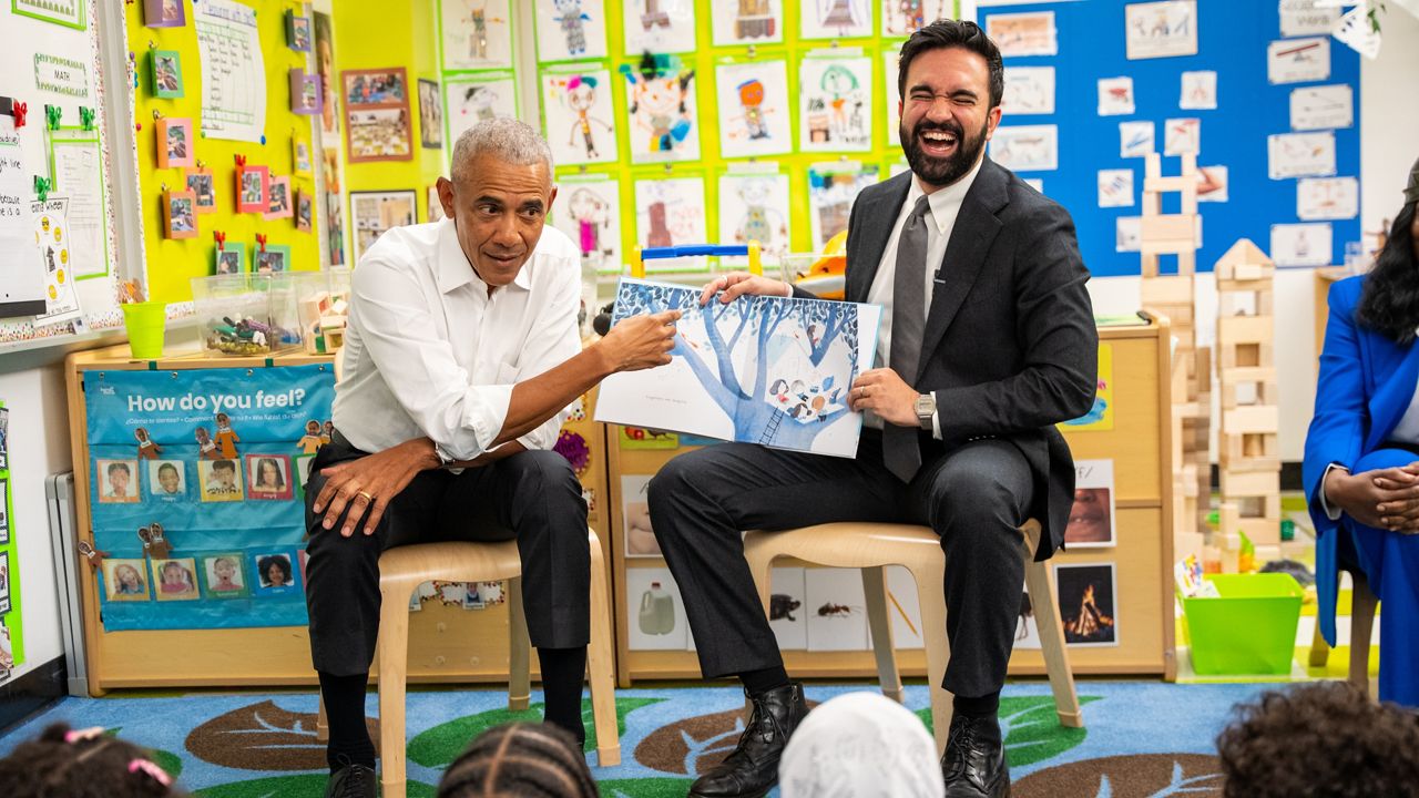 Obama meets Mamdani in ... 