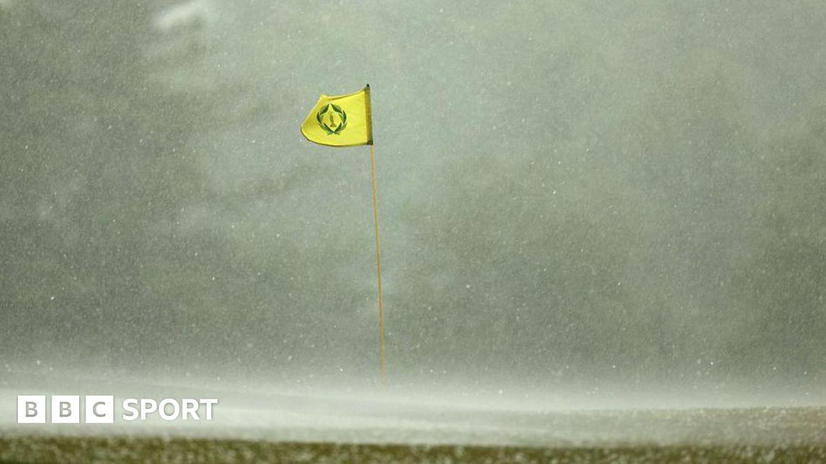 Memorial third round suspended because of thunderstorms