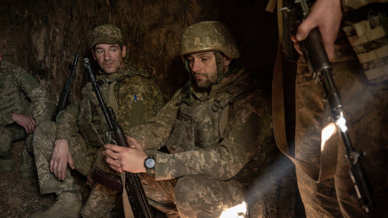 Ukraine’s top general sets new rotation deadline for frontline soldiers
