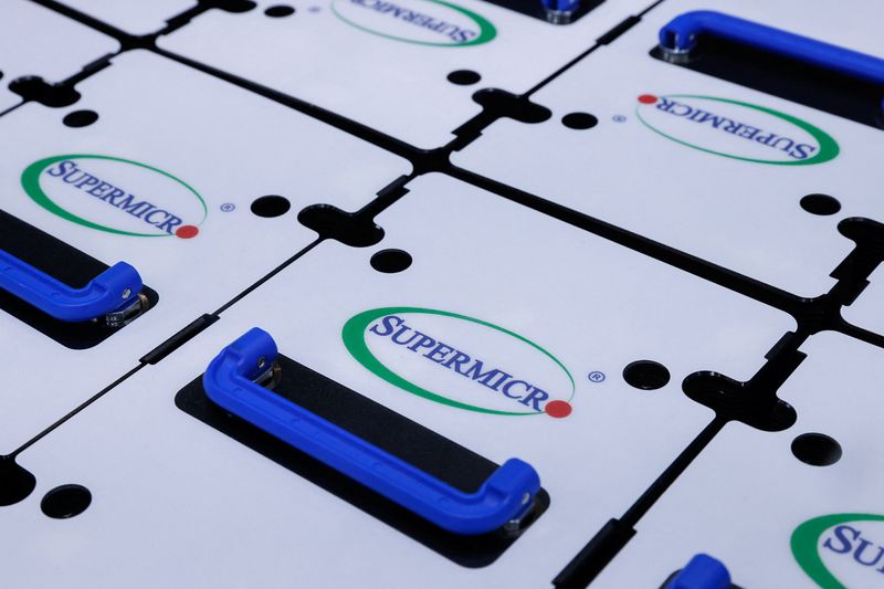 Super Micro Computer plans to raise $7 billion in equity offerings