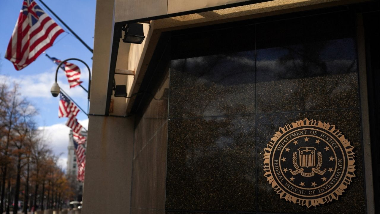 US Suspects China in Breach of FBI Surveillance Network, WSJ Reports