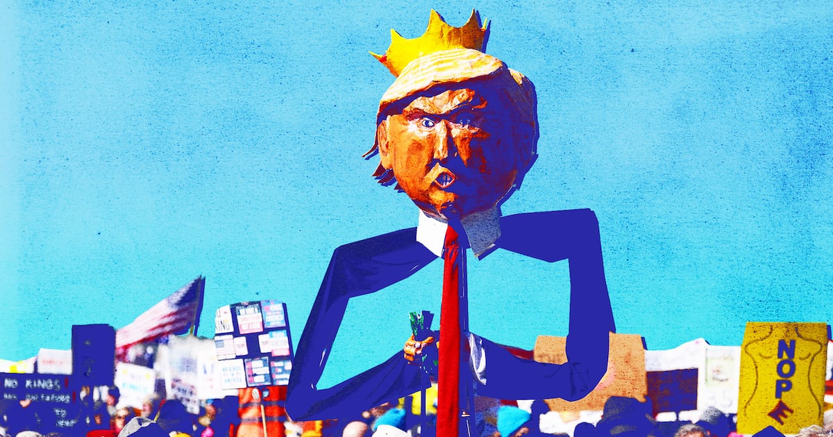 'King' Trump, 79, Suffers Another Worldwide Humiliation (https://www.thedailybeast.com/king-trump-79-suffers-another-worldwide-humiliation-with-no-kings-protests/)