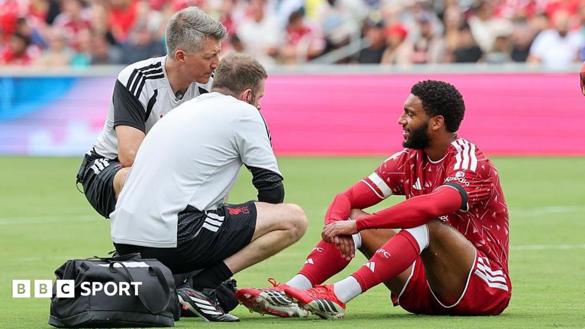 Liverpool's centre-back situation and why Iraola must act