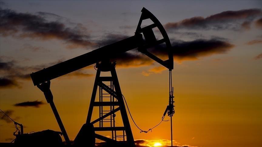 Oil falls on US-Iran deal optimism after Trump announces pause on 'Project Freedom'