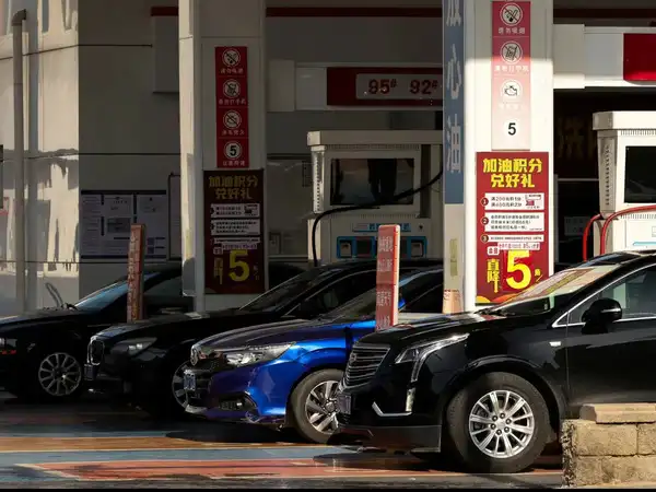 China learns to live on less fuel, to the relief of oil markets