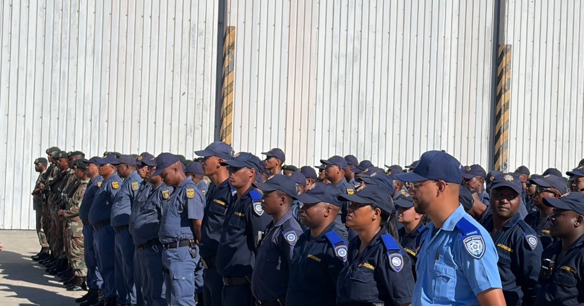 Community leaders welcome military intervention in Cape Flats crime crisis