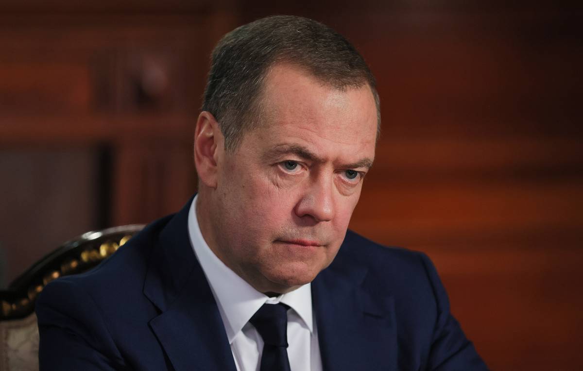 Russia could launch nuclear strikes on France, UK if they arm Kiev with nukes — Medvedev