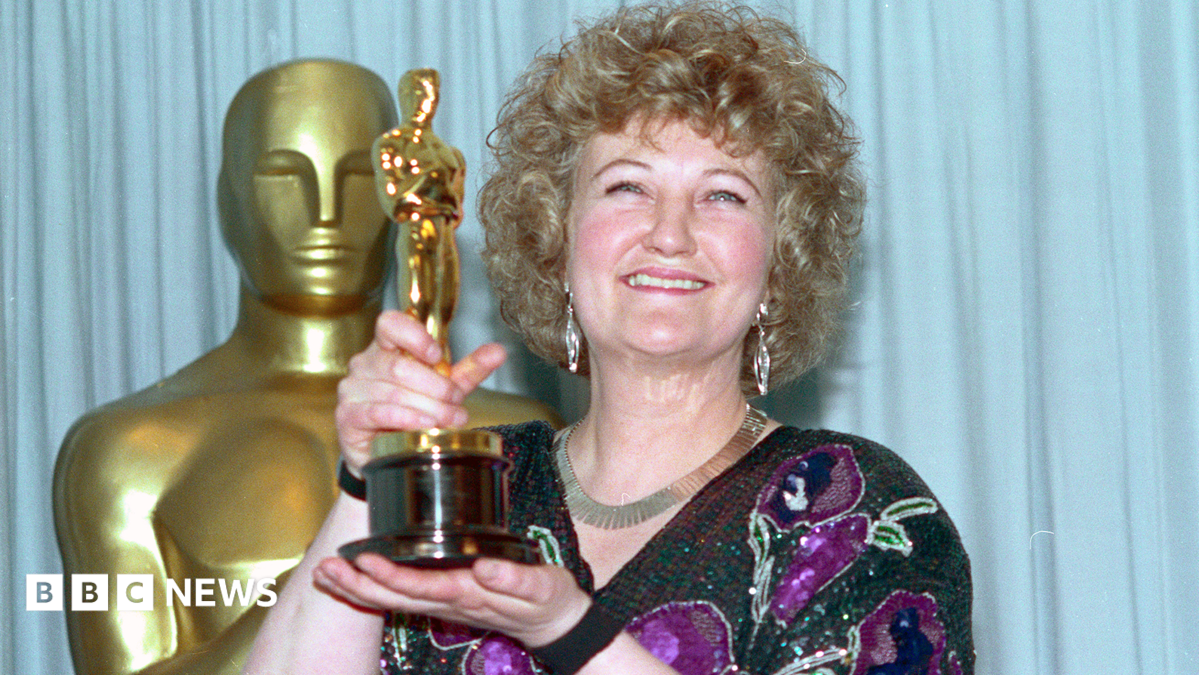 Oscar-winning actress Brenda Fricker dies at 81