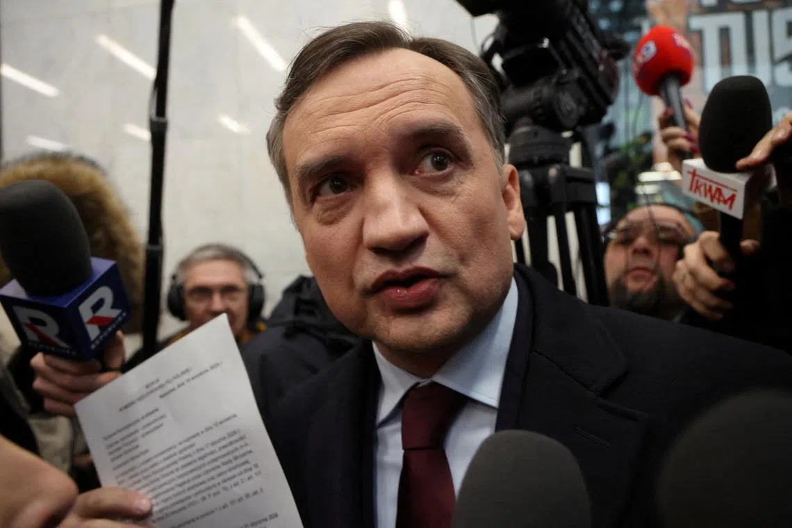 Democrats demand Rubio explain US visa for wanted former Polish official
