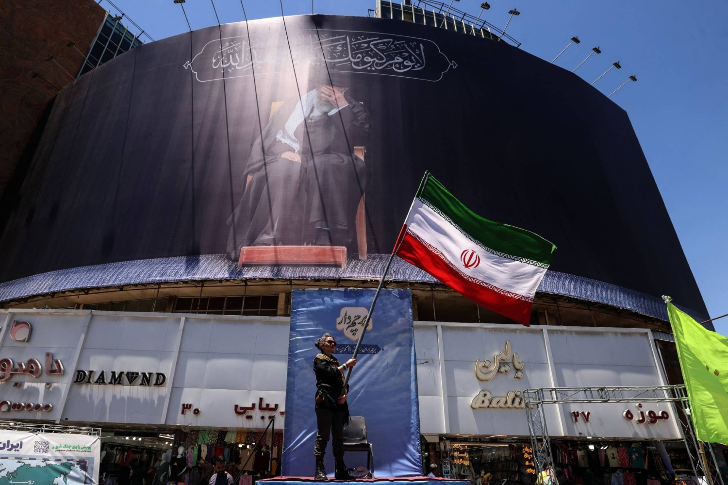Trump’s Iran accord offers exit from war — and fresh political risks