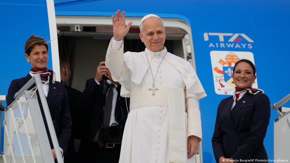 Pope Leo starts first Africa tour