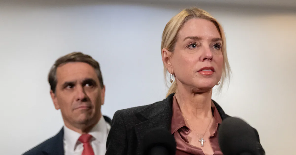 Bondi Brutally Humiliated by Deputy on Her Way Out the Door