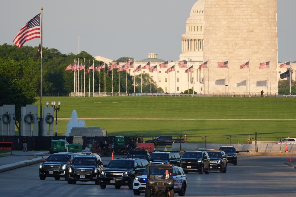Trump drives across Lincoln Memorial Reflecting Pool to inspect new blue coating he's putting on it