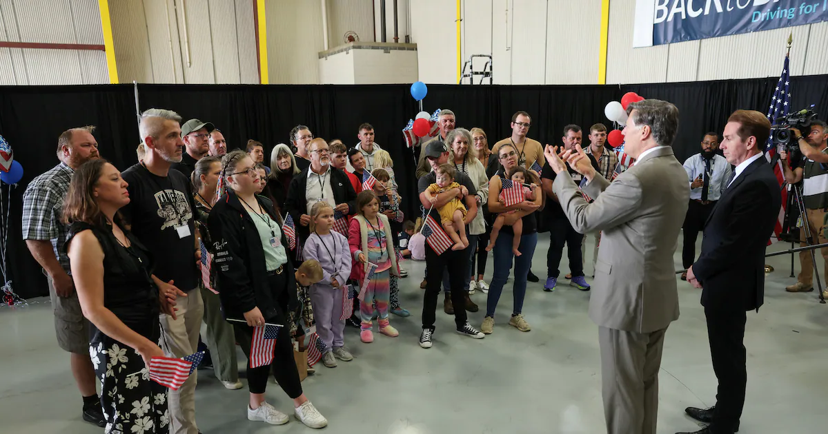 Trump considers expanding US refugee scheme for white South Africans