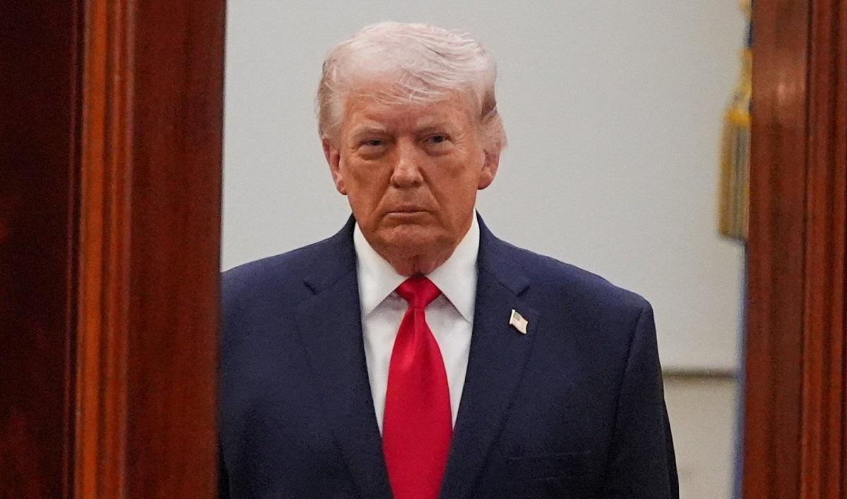 Trump curses, threatens to hit Iran on Tuesday if Strait of Hormuz remains blocked