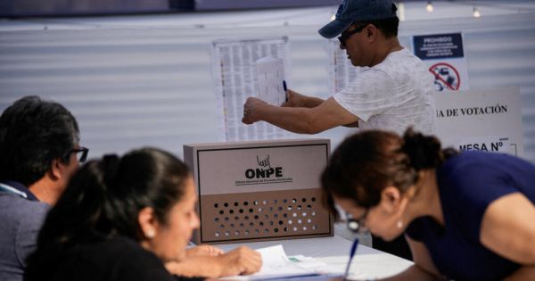 Peru closes a troubled election day and begins a lengthy count with outcome uncertain