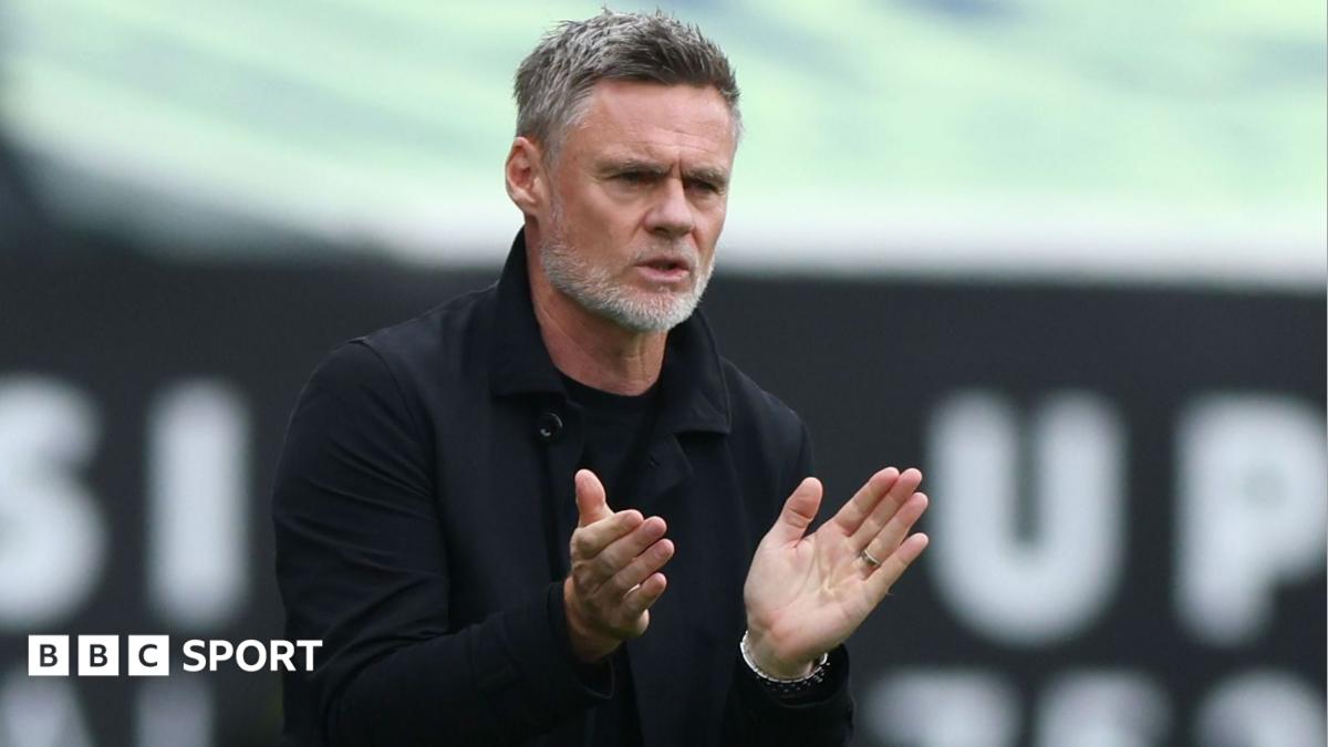 Preston appoint Bradford boss Alexander