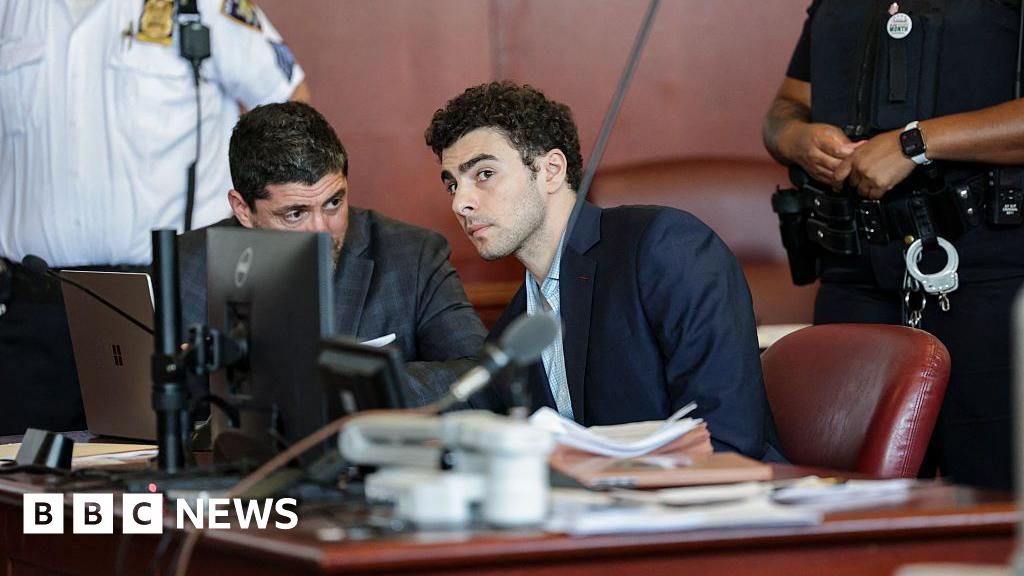 Judge rules gun and writings are admissible in Luigi Mangione's New York murder trial