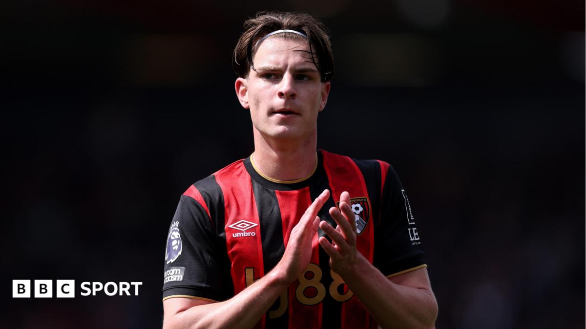 Bournemouth reject £64m bid from Chelsea for Scott