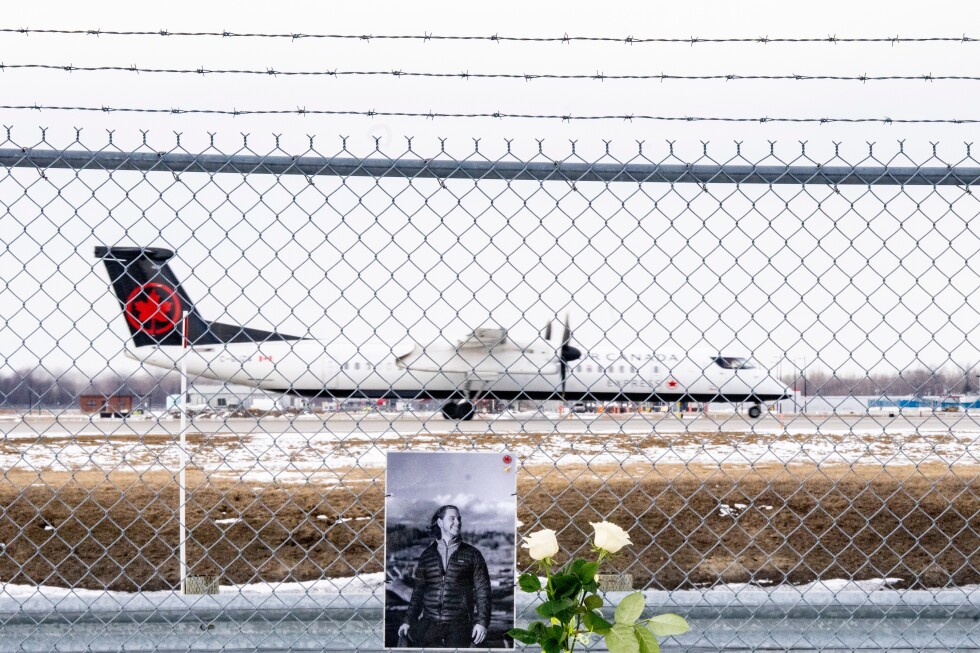 Air Canada CEO apologizes for his inability to speak French after plane crash