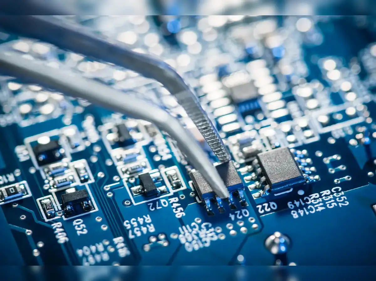 US targets Chinese chipmaking with proposed export restrictions on ASML and others