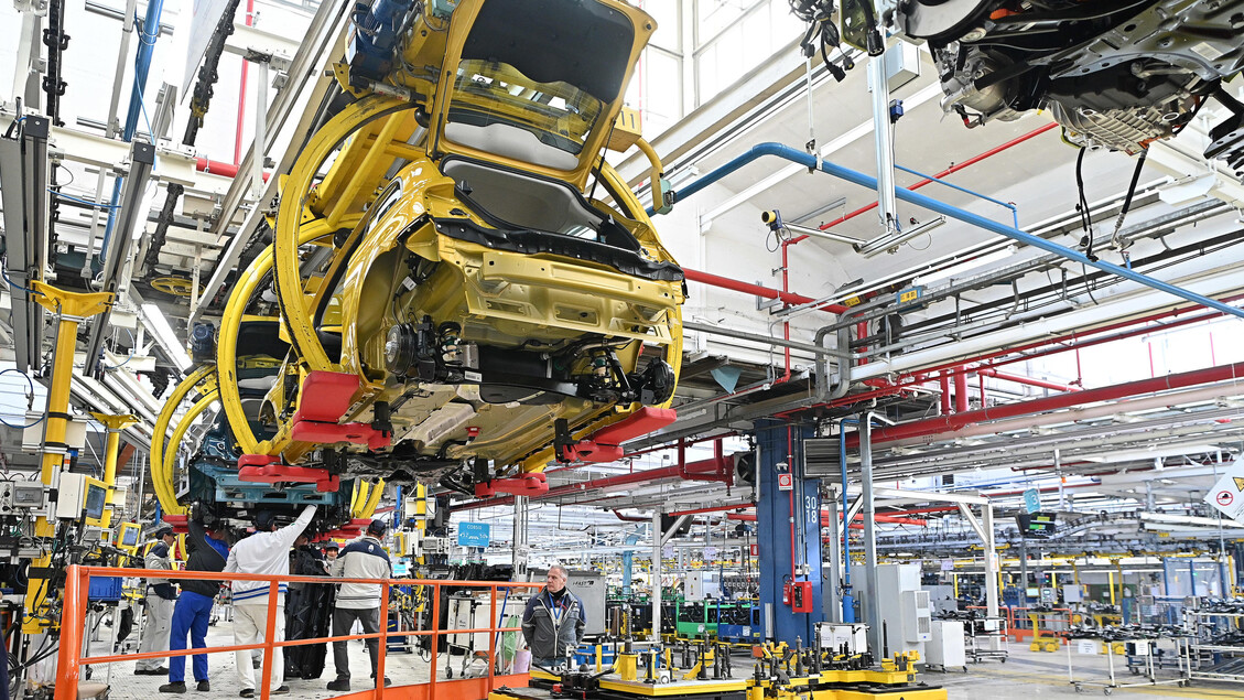 Stellantis reports return to profit in first quarter of 2026
