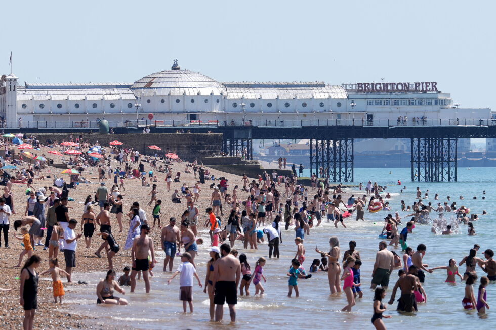 Exceptionally early heat wave shatters records and brings deaths in Europe