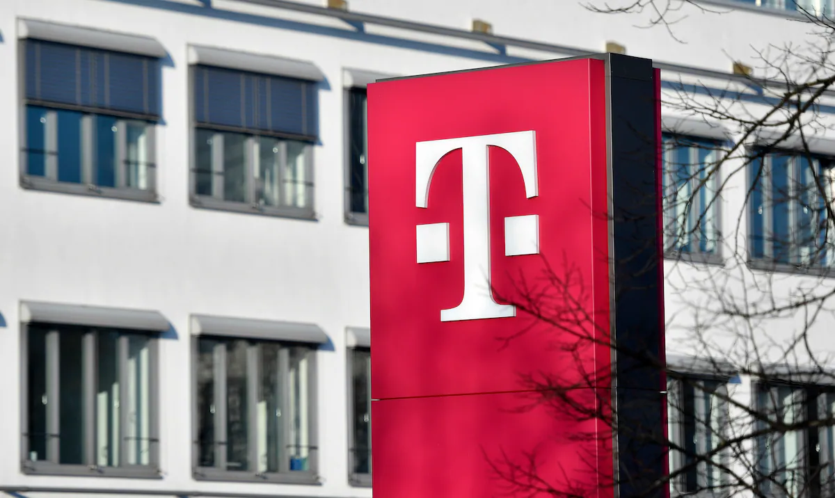 Deutsche Telekom estudia una megafusión con T-Mobile para crear la mayor operadora del mundo