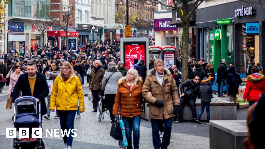 Warning UK borrowing rise makes energy bill help harder