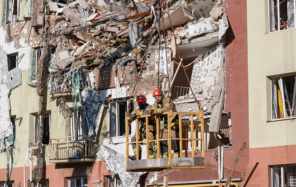 Zelenskiy, welcoming Iran de-escalation, says Ukraine ready for ceasefire with Russia