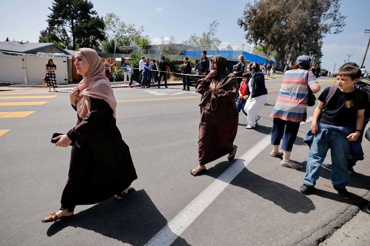 Five dead, including two suspects, after shooting at San Diego mosque