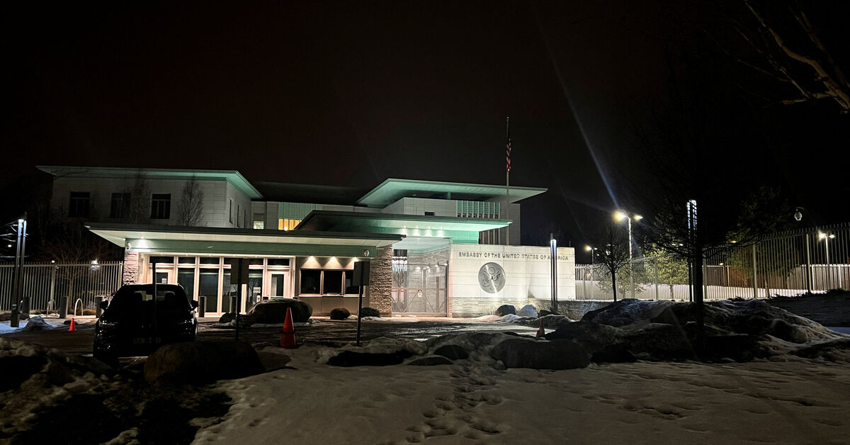 Norway police search for suspect after U.S. embassy explosion