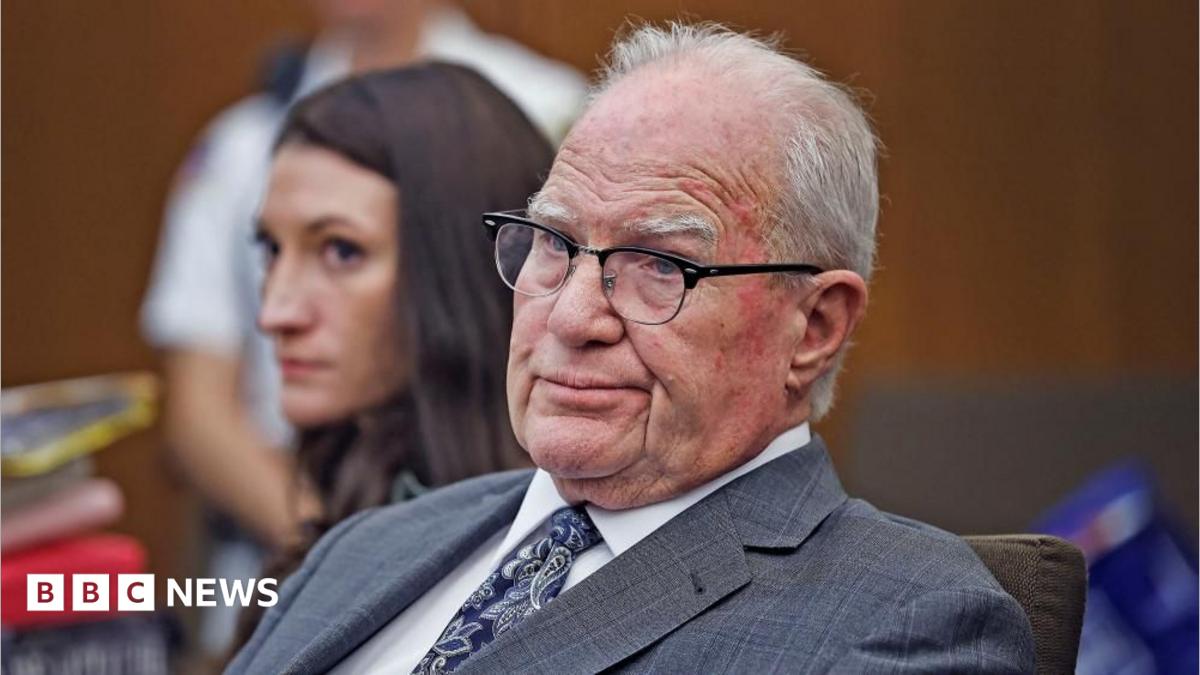 Throwing papers, hurling a ninja star - Lindsay Clancy lawyer creates courtroom spectacles