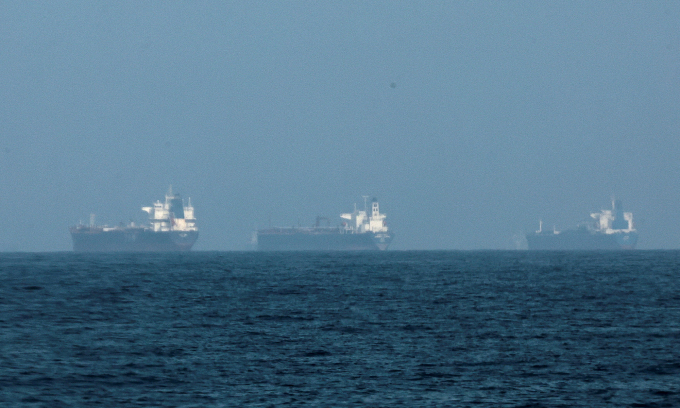 Global oil and gas prices soar as Iran crisis disrupts shipping, production