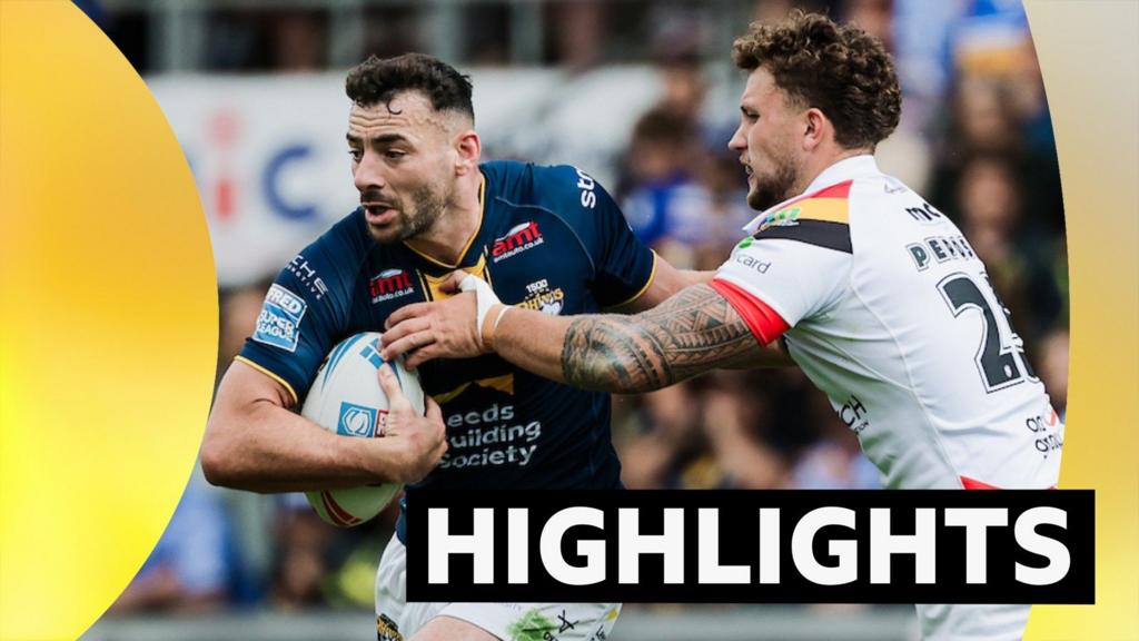 Leeds score seven tries to cruise past Bradford