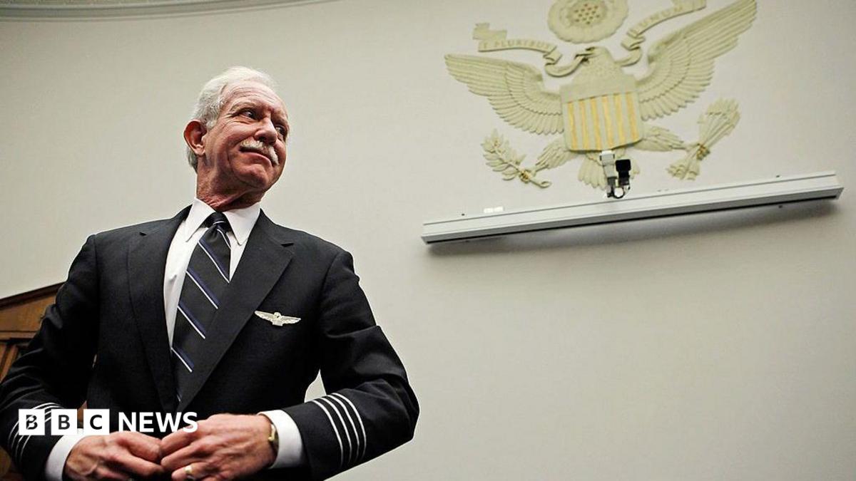 'Miracle on the Hudson' pilot Captain Sully reveals Alzheimer's diagnosis