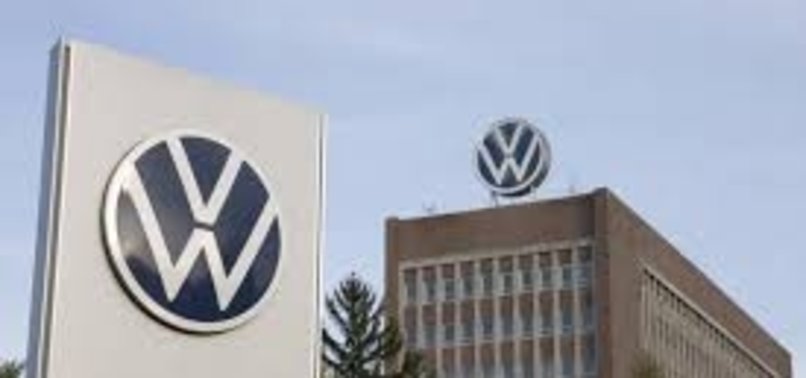 Volkswagen Q1 operating profit falls 14% amid tariffs, competition