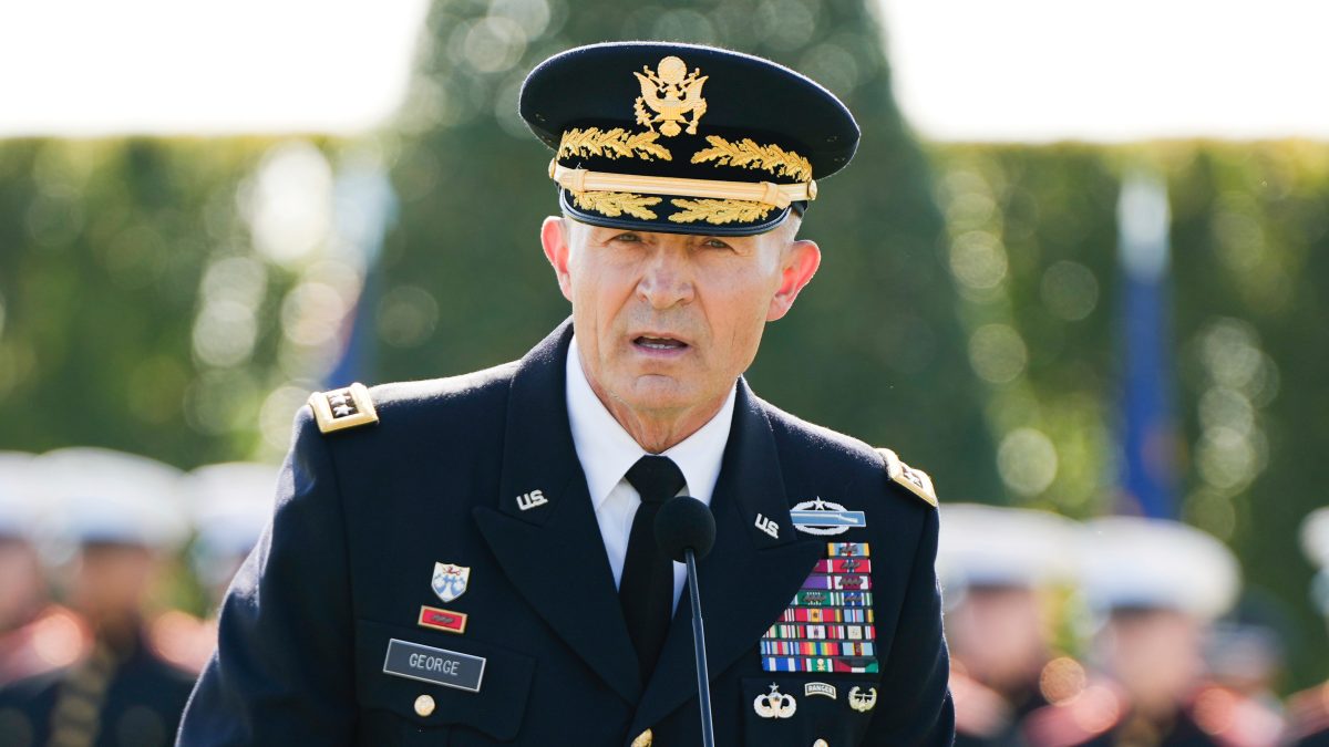War Secretary Pete Hegseth Asks Army Chief of Staff to Step Down
